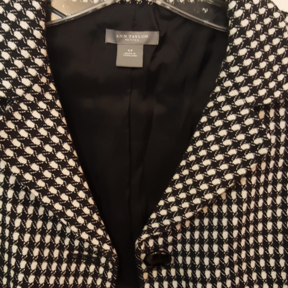 Ann Taylor houndstooth peplum blazer - Picture 2 of 4